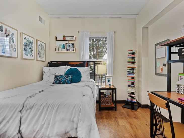 1 Bed - 1 Bath – 1b – Image 1