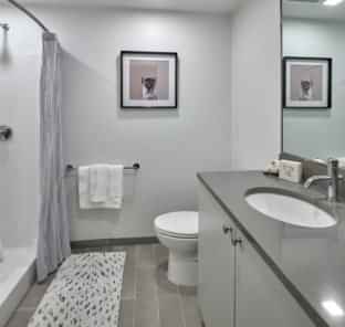 Studio – Studio – Image 2