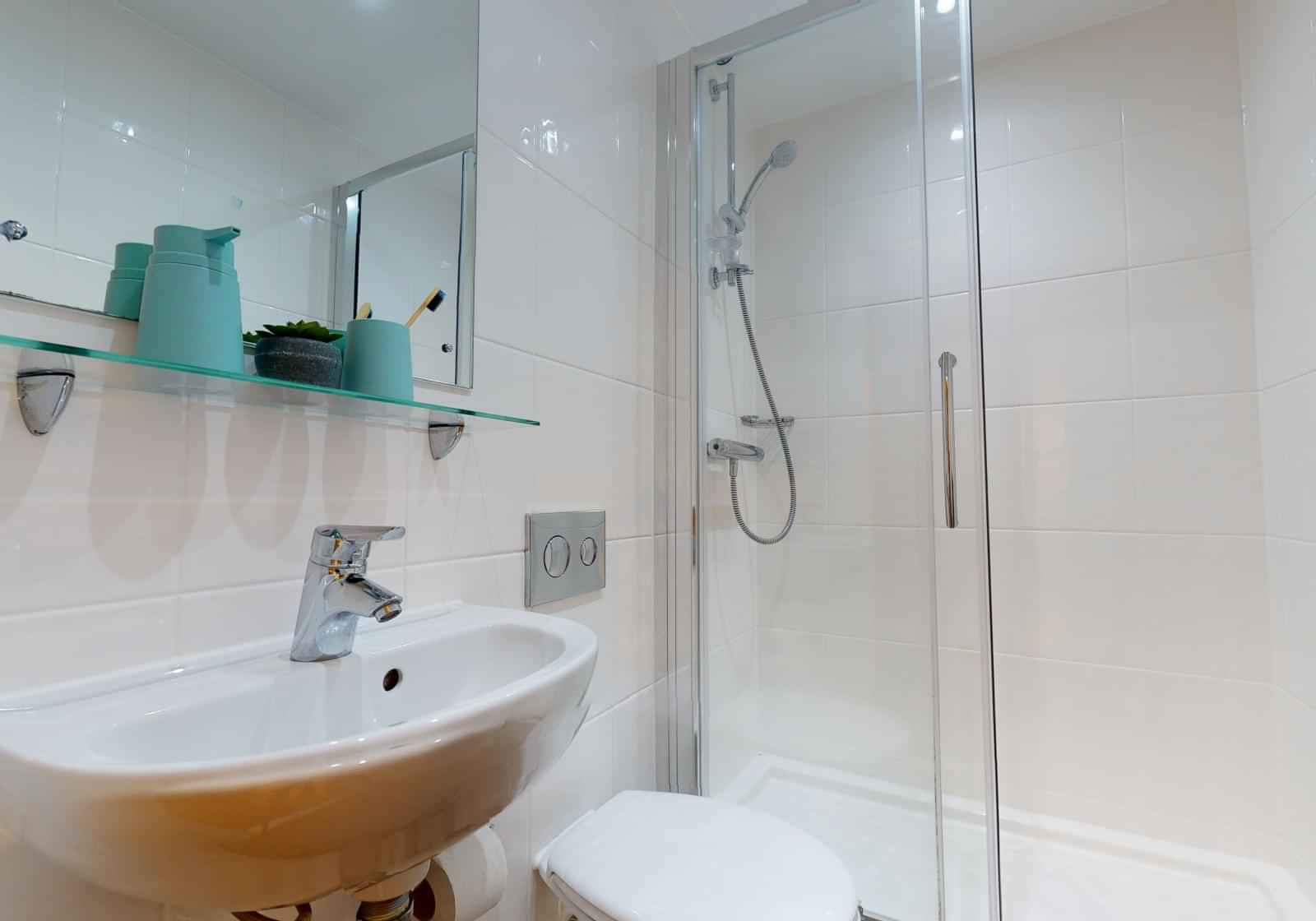 Bronze Studio Plus – Studio – Image 5